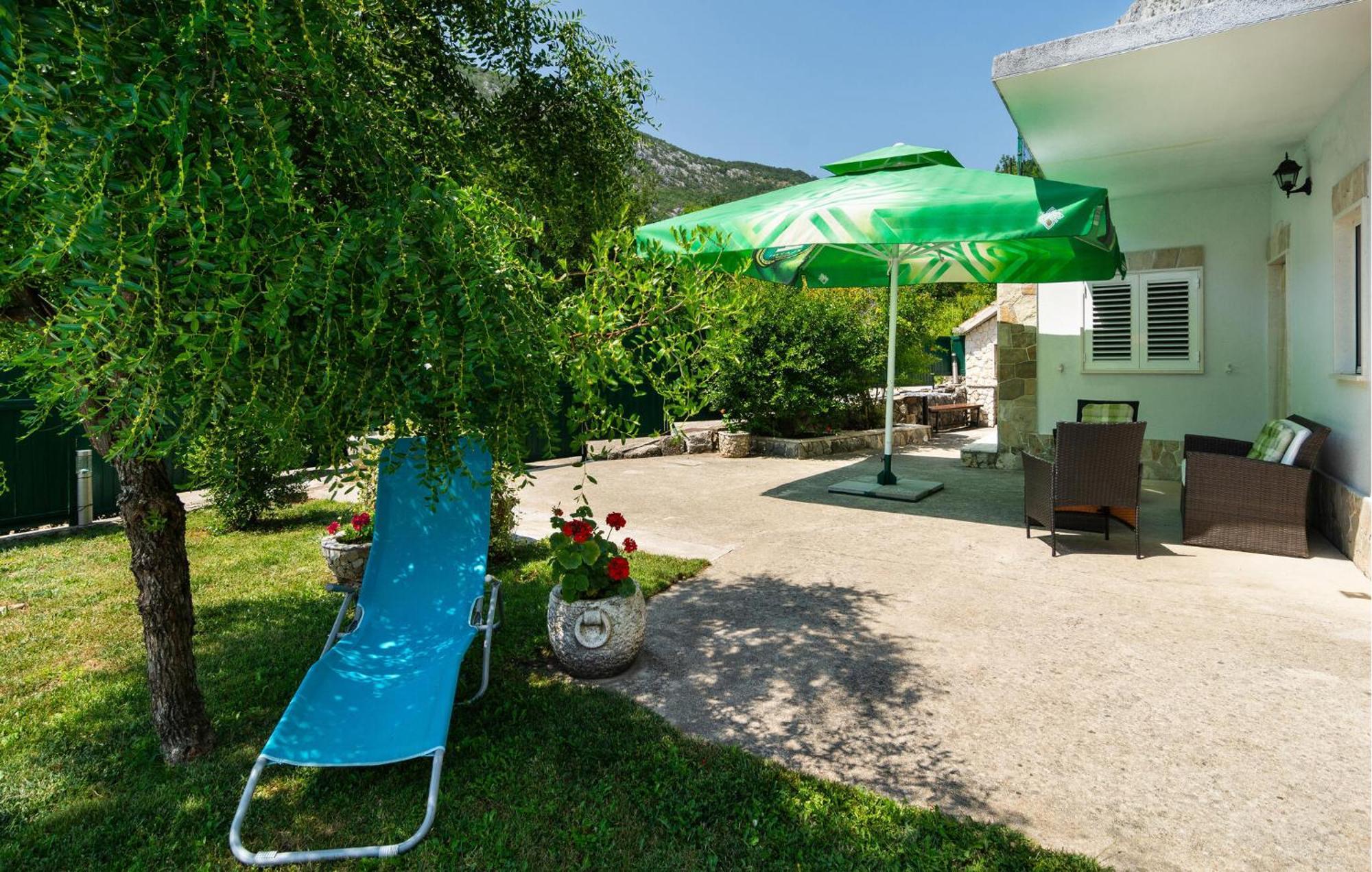 Cozy Home In Podaspilje With Kitchen Svinisce Exterior photo